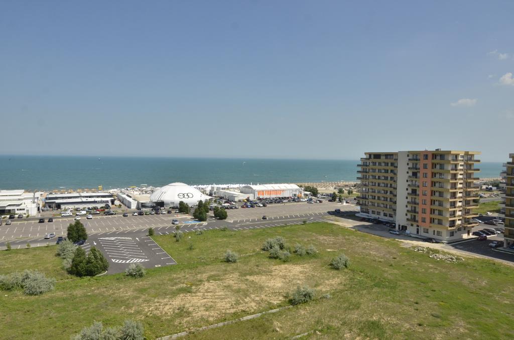 Summerland Happy Blue Apartments Mamaia Exterior foto